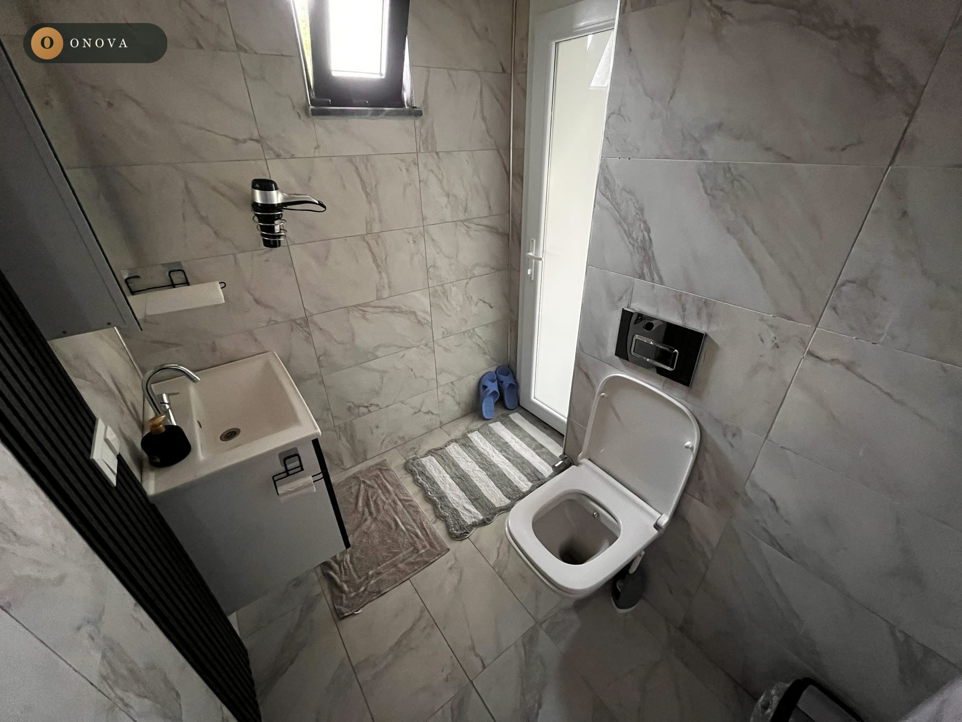Banyo 1