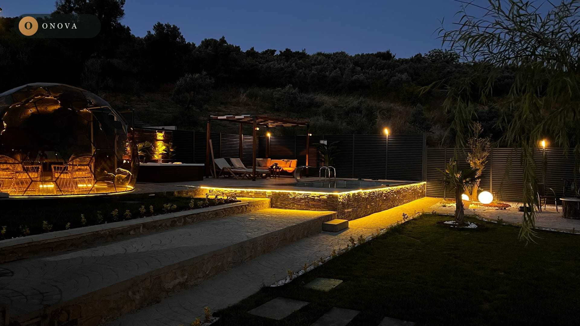 Gece bahçe — aydınlatma